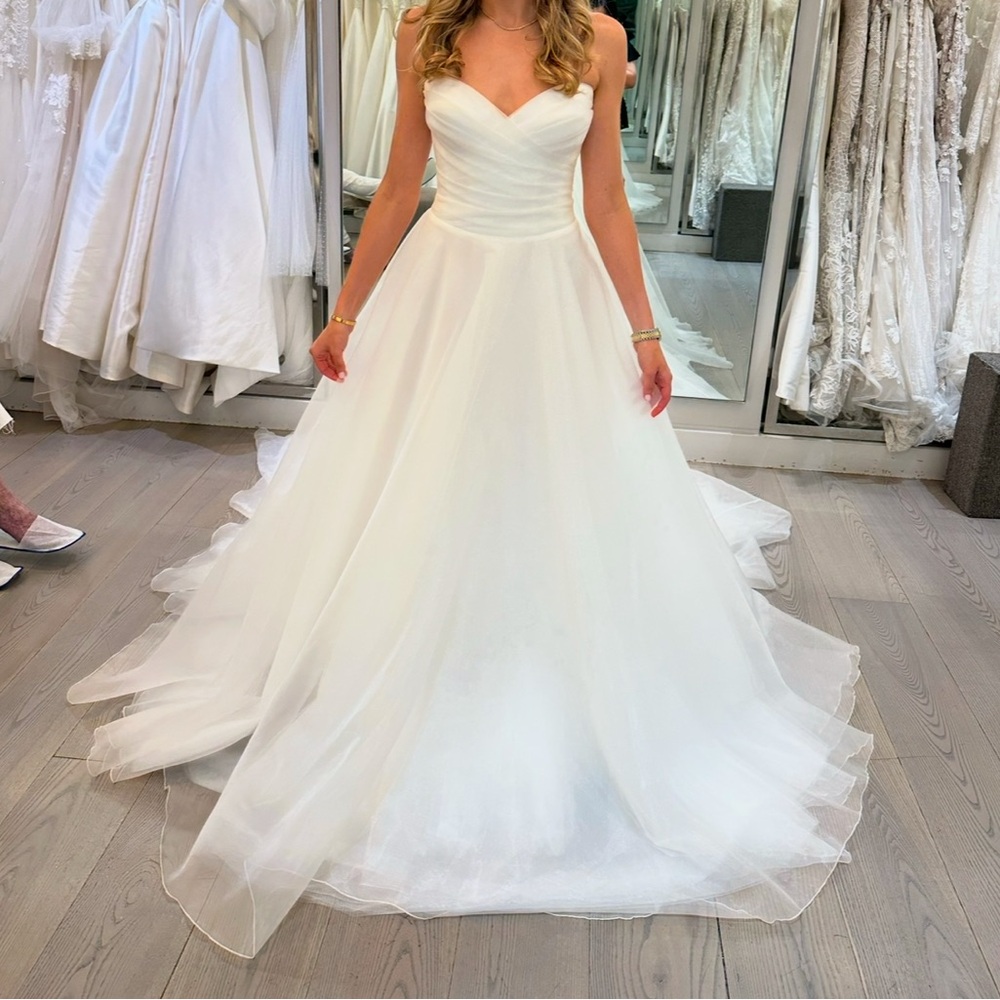 NEW never worn Suzanne Neville strapless Ava gown.